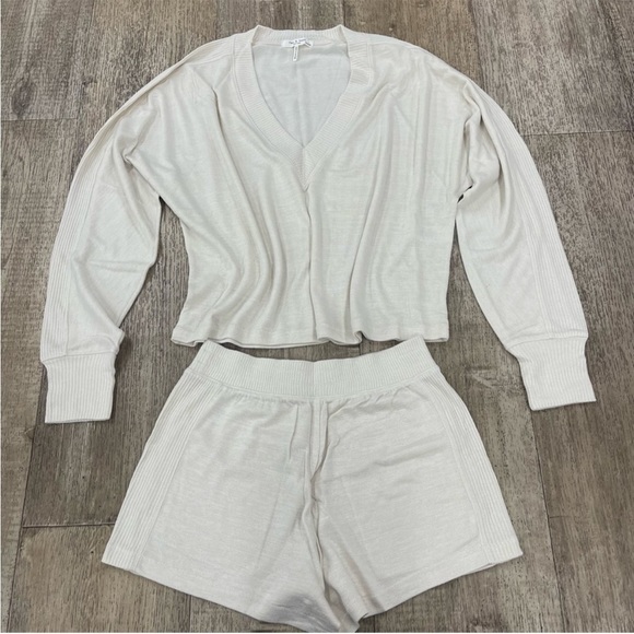 IVORY Rag & Bone $250 The Knit Lounge Gift Set - Picture 5 of 6